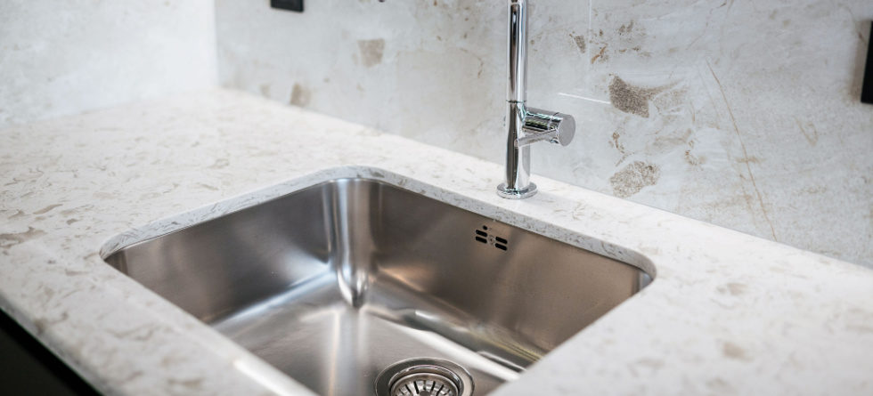 What type of kitchen sinks are popular?